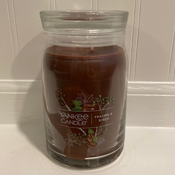 Yankee Candle ‘Praline & Birch’ 🌳 candle 🕯